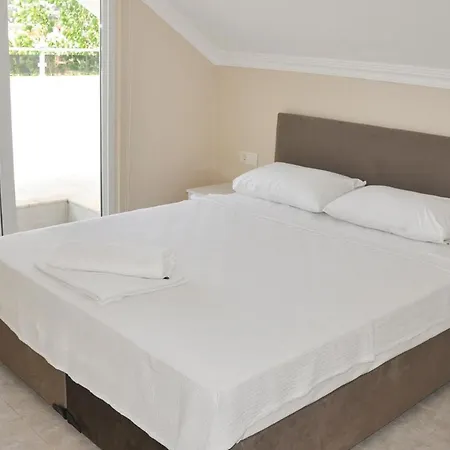 Sleeps 8 Pool Air Con Wifi Willa Ölüdeniz